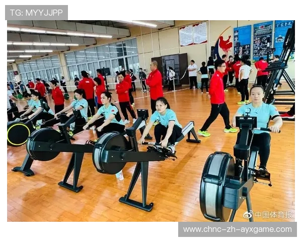举重训练营加强赛后恢复与体能维持课程减少伤病，举重训练内容